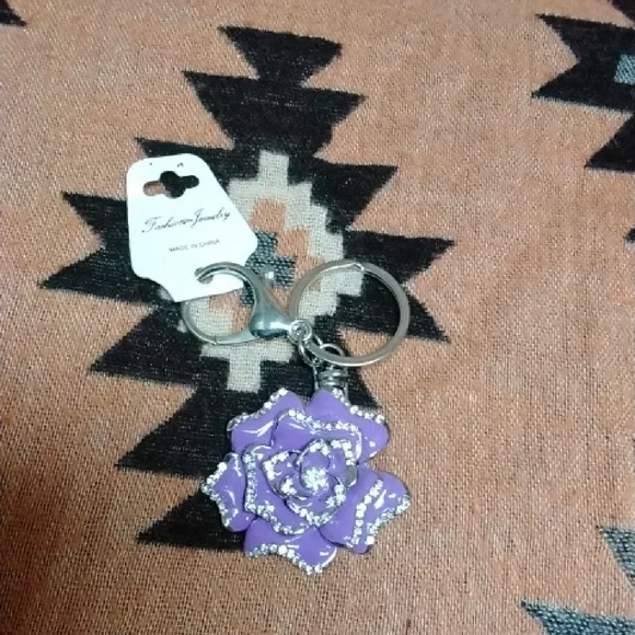 Fashion Jewelry Lavender Camellia Flower Keychain/Bag Charm - Picture 1 of 3